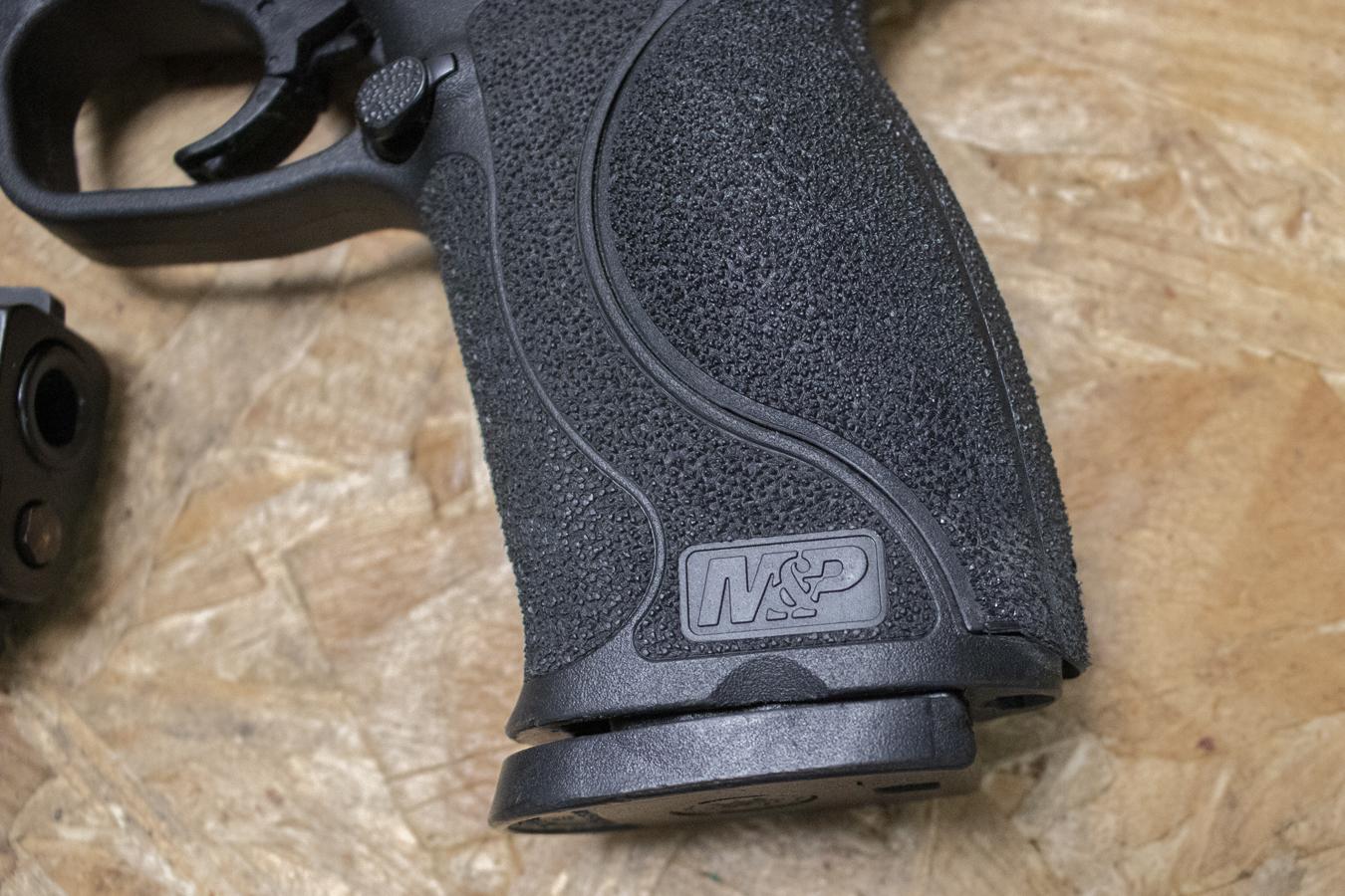 SMITH AND WESSON M&P9 M2.0 9mm Full-Size Police Trade-In Pistols with Night Sights (Good Condition)